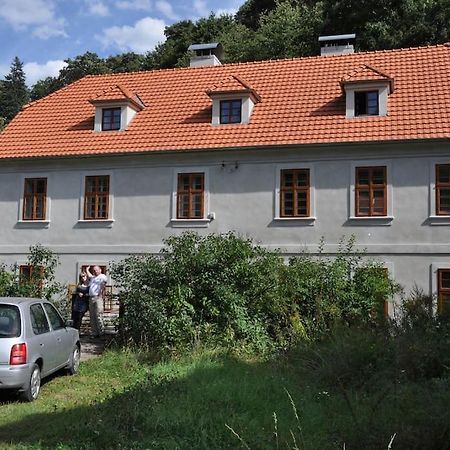 Apartament Apt. Overlooking The Castle Nizbor20Km From Prague Zewnętrze zdjęcie